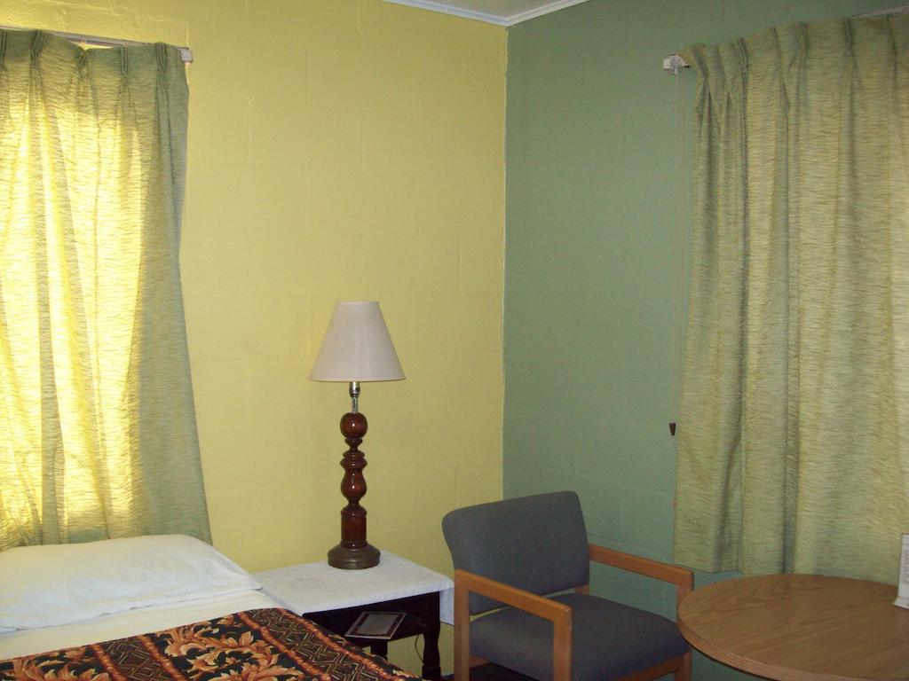 Budget Inn Sanderson 部屋 写真